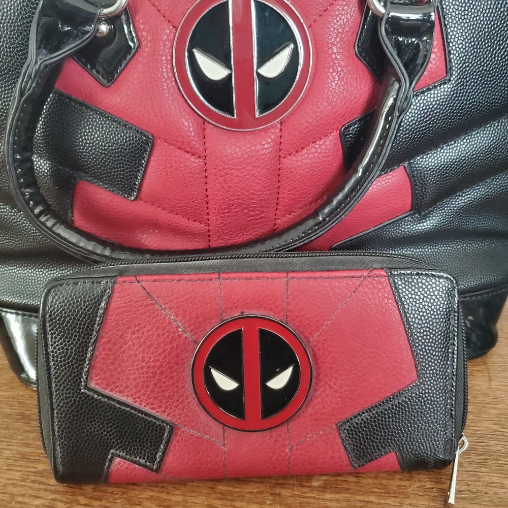Deadpool Purse and Wallet Combo